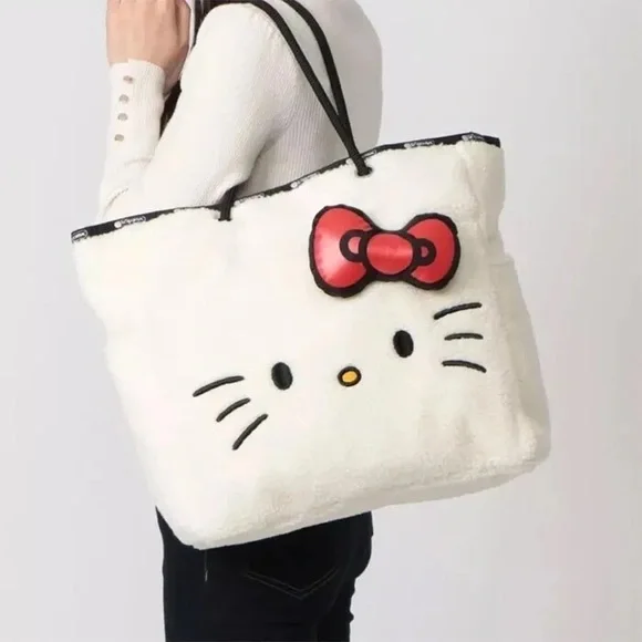 Hello Kitty 50th anniversary Limited Edition Reversible Fleece Tote Bag - Picture 3 of 6